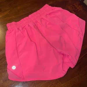 HIGHLIGHTER PINK- Lululemon short